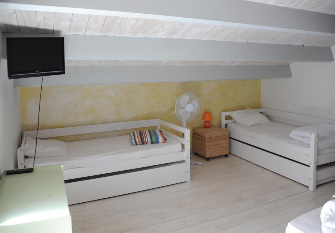 Hôtel L'Ile de Ré Les Trois Moulins à Saint-Martin-de-Ré Extérieur photo